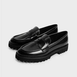 Chunky black loafers, size 8
